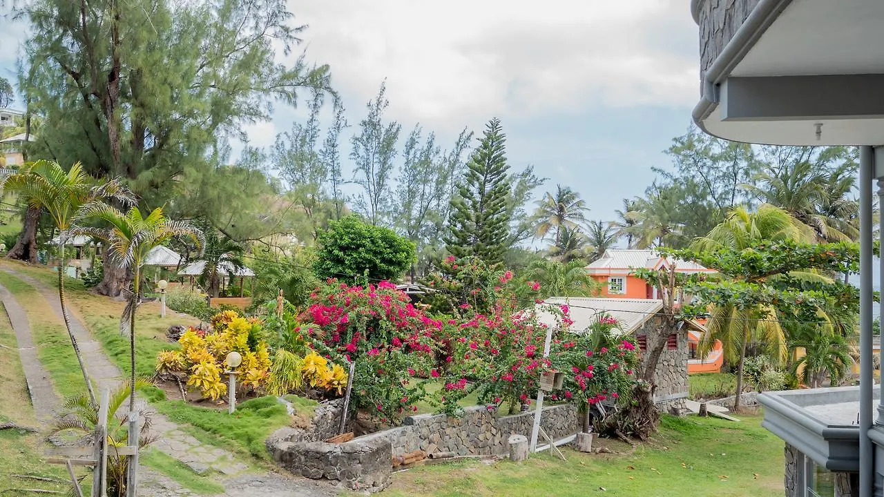 Spring Garden Resort Biabou 2*,